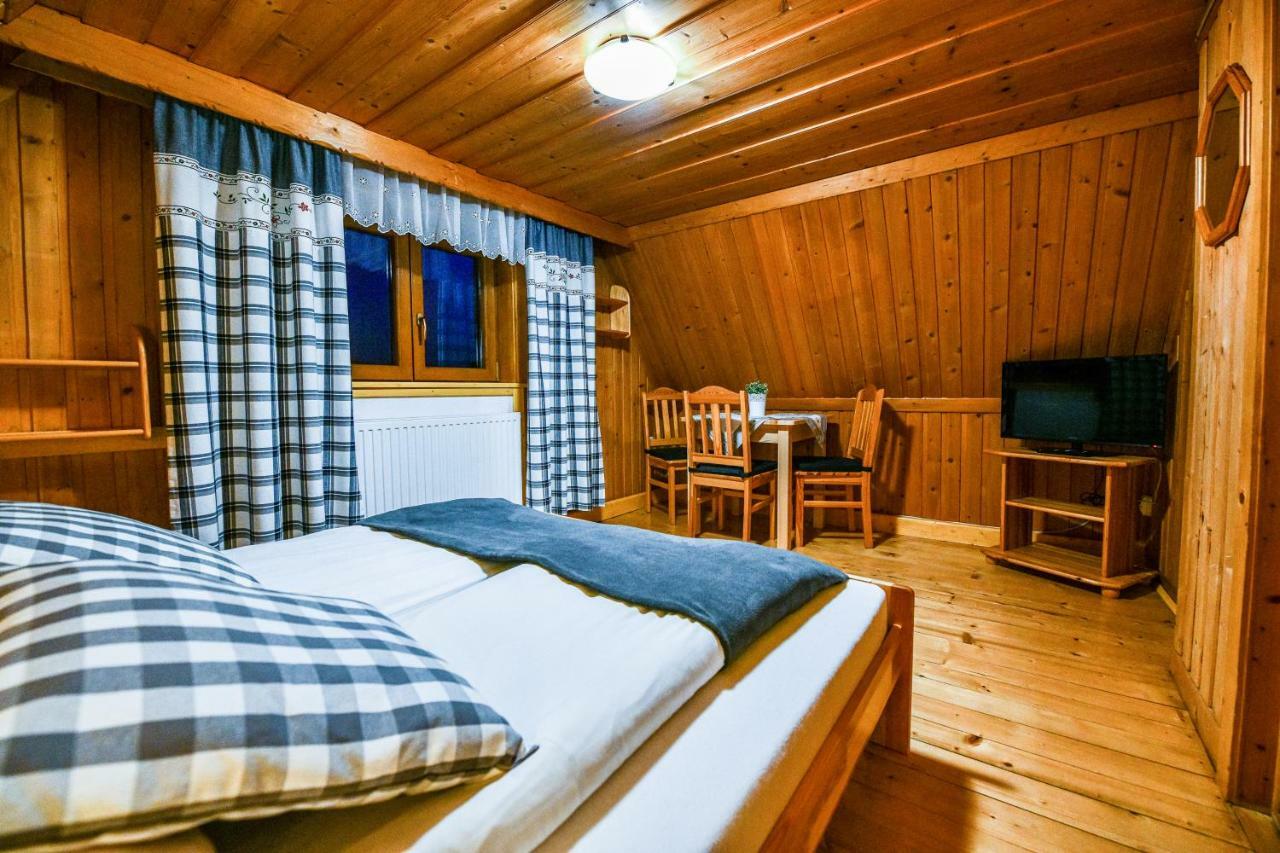 Pokoje Goscinne Makuszynskiego Zakopane Luaran gambar